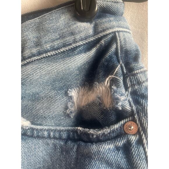 7 for all mankind - Medium Wash Cutoff Shorts - Size 28 - Picture 6 of 7